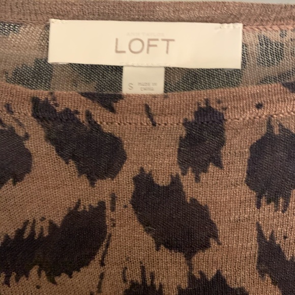 LOFT Leopard Sweater - Picture 2 of 5